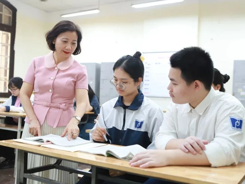 Muốn học tốt D78, học sinh cần kết hợp ghi nhớ, luyện đề, đọc hiểu và rèn kỹ năng trình bày.